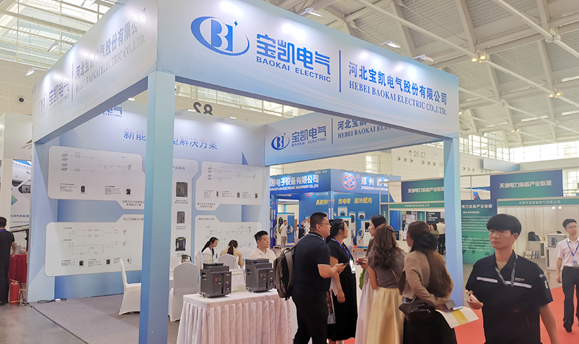 暴击行业天花板！pa视讯电气硬核技术亮相天津清洁能源展，引央视记者及能源产业巨头现场“挖宝”